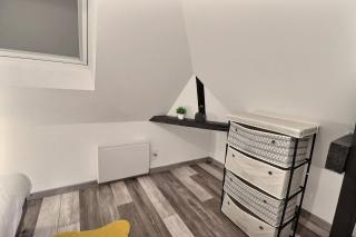 Idéal PRO/solo/couple*WiFi*proche commerces - Troyes - 4
