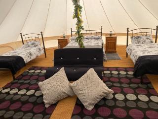 Hendre Glamping Retreat- The Sparrow's Nest - Clydey - 0