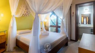 Casa em Arraial D'ajuda - Praia do Mucugê - Bahia - 40mts da praia - Ar condicionado - Churrasqueira - Smart Tv - Wifi - Piscina - Vaga para carro - Porto Seguro - 5