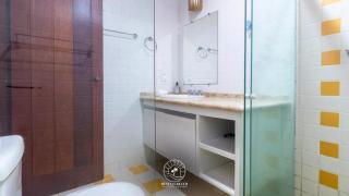 Casa em Arraial D'ajuda - Praia do Mucugê - Bahia - 40mts da praia - Ar condicionado - Churrasqueira - Smart Tv - Wifi - Piscina - Vaga para carro - Porto Seguro - 1