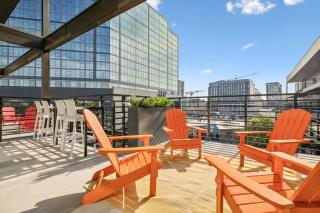 Walk to Broadway, Pool Access, Onsite Parking at Tequila Sunrise in Downtown Nashville - 8