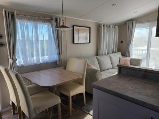 Eth Melyn Caravan Holiday - Grampound - 1