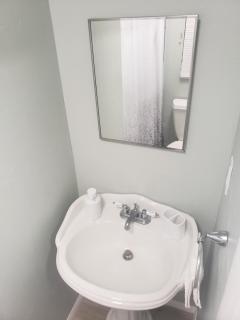 Streamlined & Chic Getaway Studio in Sarasota - Sarasota - 2