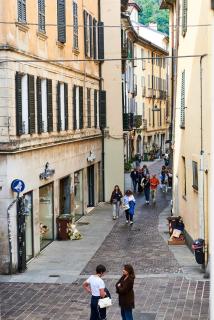 Elegant apartment in the center of Como - Como - 4