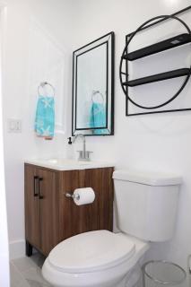 Flamingo Beach House By Joye Homes - Dania Beach - 1