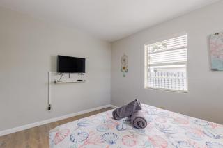 Luxury House With Delightful Beach Style! - Dania Beach - 2