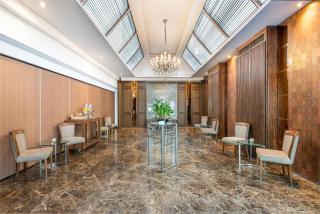 Radisson Suites Bangkok Sukhumvit - 1