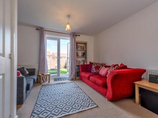 Pass the Keys Modern Bright Home Bunk Beds GardenParking - Telford - 5