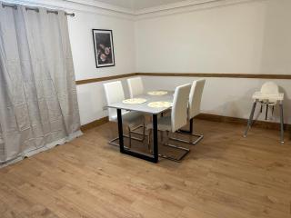 Welbeck House, close to Swansea Central - - 7