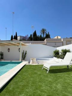 Villa con piscina privada, terraza y 3 dormitorios - Alcalá de Guadaira - 7