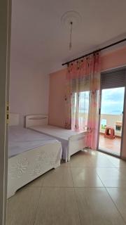 Tirent Apartment - Your Beach Home in Vlorë - Vlorë - 1