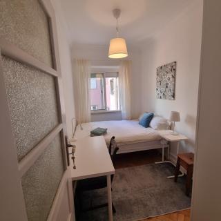 Coliving in Lisbon Center long-term stays - 1