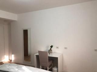 Stylish Room by Canyons & City - 4