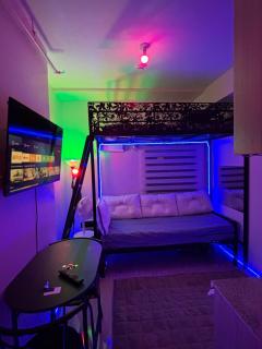 Urban Deca Tower Cubao - Affordable Condo Unit for Transient - Manila - 4