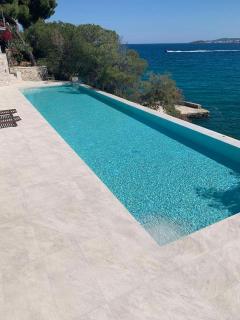 Vasiliki's Villa Beach Front and Pool - 7