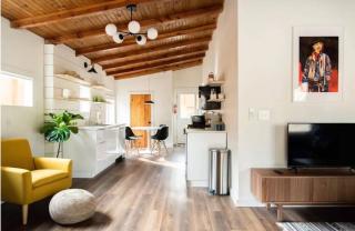 Hanky Panky romantic cabin - 2