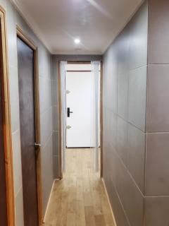 Suite from 1 to 6 - Bathtubs in rooms - Air conditioned résidential appartement - Self-arrival - Wifi - Netflix Disney - Kitchen - Laundry - Parking - Avignon - 1