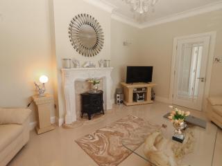 Killelton Cottage - - 1