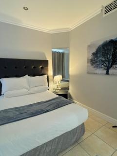 Accommodation front - Modern Beach Retreat 6 Sleeper - Durban - 3