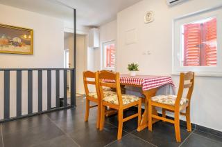 Apartment Darko with Sea View - Baška - 4