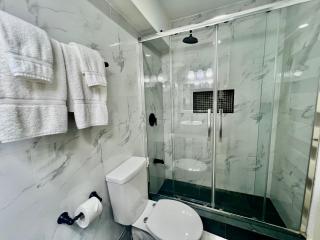 Pineridge Hideaway 1 Bedroom Apartment #1 - Arouca - 2