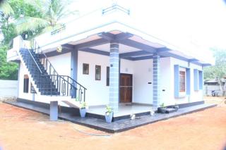 Moorthy villa guest house - 2
