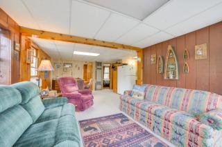 Cozy Onaway Vacation Rental with Deck and Fire Pit! - Onaway - 7