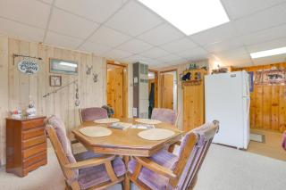 Cozy Onaway Vacation Rental with Deck and Fire Pit! - Onaway - 2