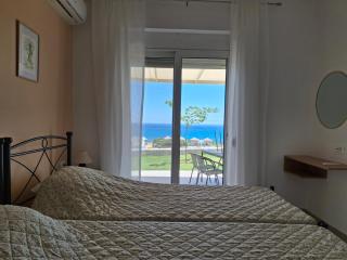 Almira Beach House - Kiotari - 2