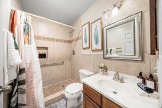 Enjoy Games at Designer 3BR w Fenced Backyard - San Antonio - 1