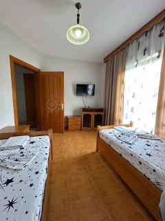 Camping & Guest House Herges - Udënisht - 1