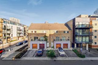 Londwell Canary Wharf City Retreat with Balcony - 7