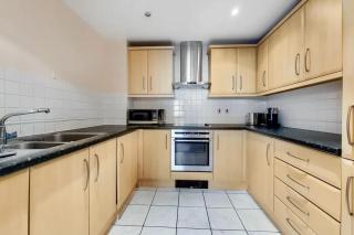 Londwell Canary Wharf City Retreat with Balcony - Londra - 1