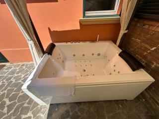 Isaia Garden -Private Garden Spa Bath BolognaRooms - Bologna - 4