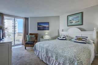 St Regis 1111 - 7