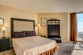 St Regis 1404 - 7