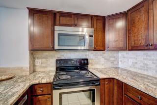 St Regis 1302 - 4