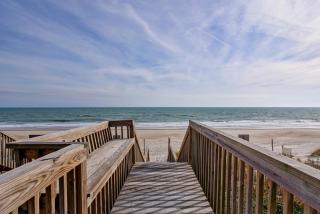 4426 Island Drive - Saltwater Therapy - 1
