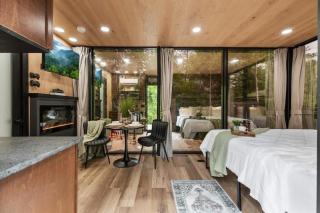 Secluded Mirror Cabin-Luxury-Hot Tub-FirePit - 8