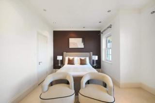 8 Bed Chigwell Mansion, Event Hall, Cinema and NightClub - Chigwell - 8