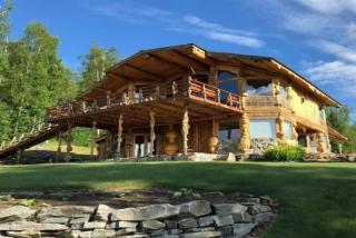 3 Bedroom Log Cabin with Majestic Views of Mountain Ranges - - 0