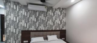 Hotel Shri Vishwanath - 4
