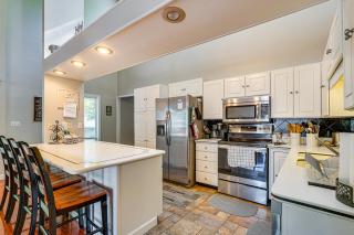 Private Dock and Lake View Spacious Ozarks Retreat - Osage Beach - 5