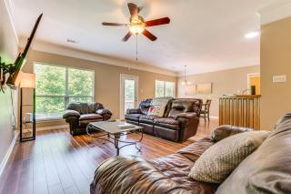 11 Mi to Dtwn Little Rock Home with Large Deck! - Mabelvale - 9
