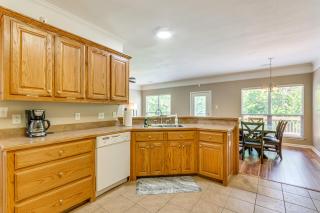 11 Mi to Dtwn Little Rock Home with Large Deck! - Mabelvale - 2