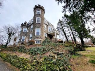 1 Bedroom 1 Bath Apartment In Melrose Park - - 0