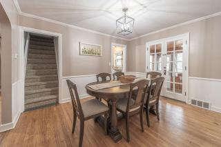 Relaxing Rockford Stay 3 br 1 bath in the heart of Northern Illinois Family Friendly - Rockford - 4