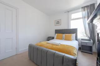 5 bed house in Medway sleeps 12 - Gillingham - 8