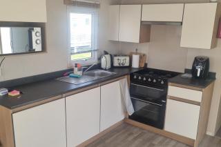 Trecco Bay Porthcawl 2-Bed Caravan Sleeps 6 - Porthcawl - 4