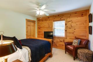Hot Tub and Game Room Peaceful Wardensville Cabin - Wardensville - 3